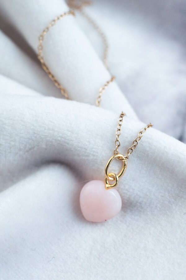 Pink opal, lyserød hjerte halskæde