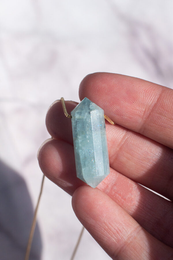 Akvamarin halskæde, aquamarin smykke, blå krystal