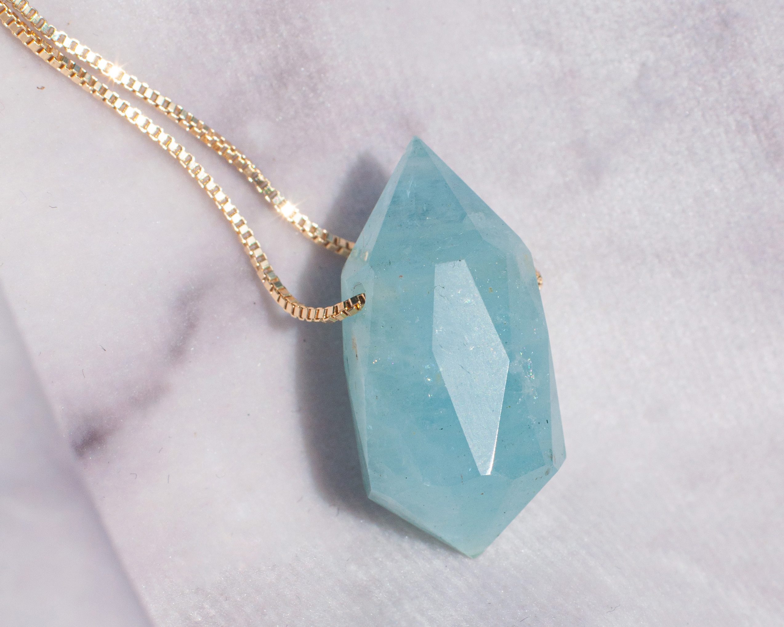 akvamarin halskæde, aquamarine, blå krystal, krystaller smykke