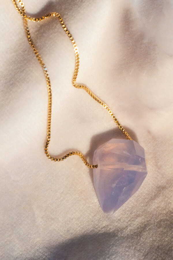 lavender moon quartz, krystal smykke, krystal halskæde