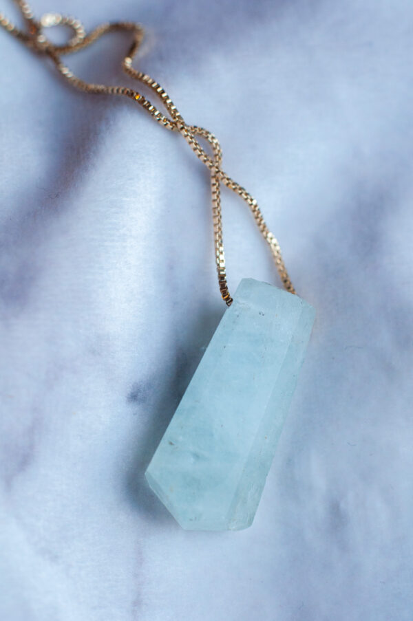 Akvamarin halskæde, aquamarine halskæde, blå krystal